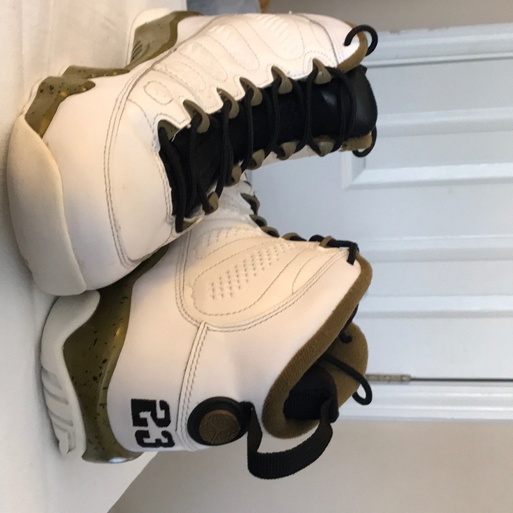 Jordan tennis shoes